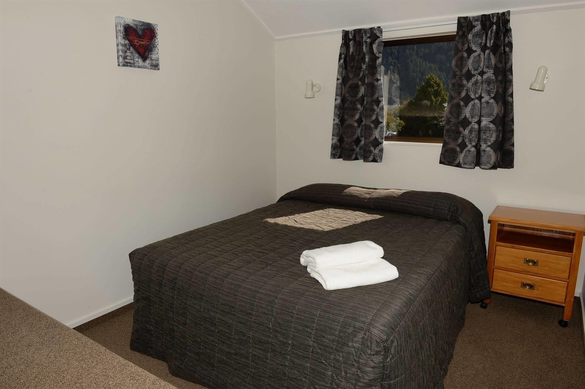 Amity Serviced Apartments Queenstown Extérieur photo