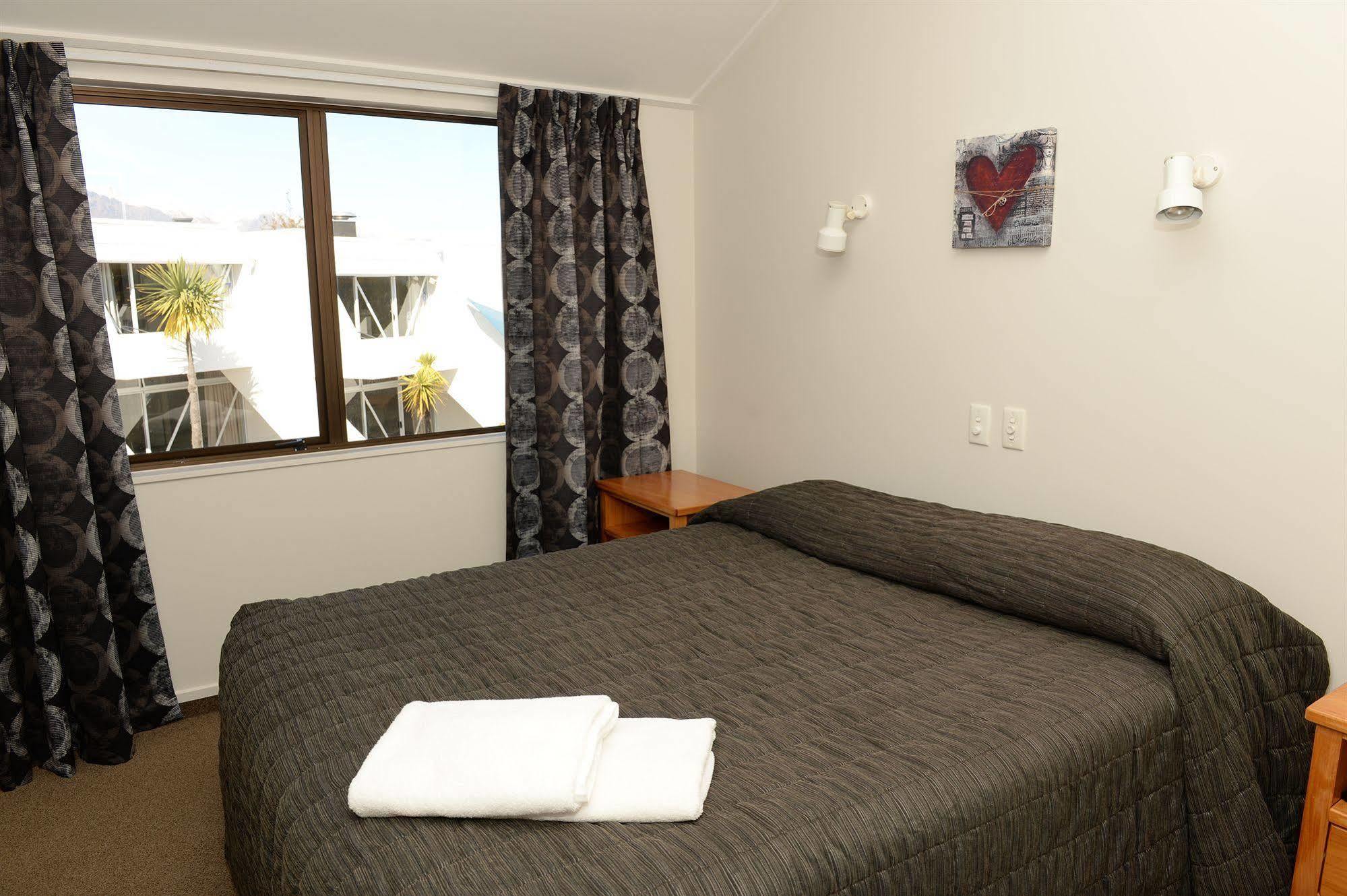 Amity Serviced Apartments Queenstown Extérieur photo